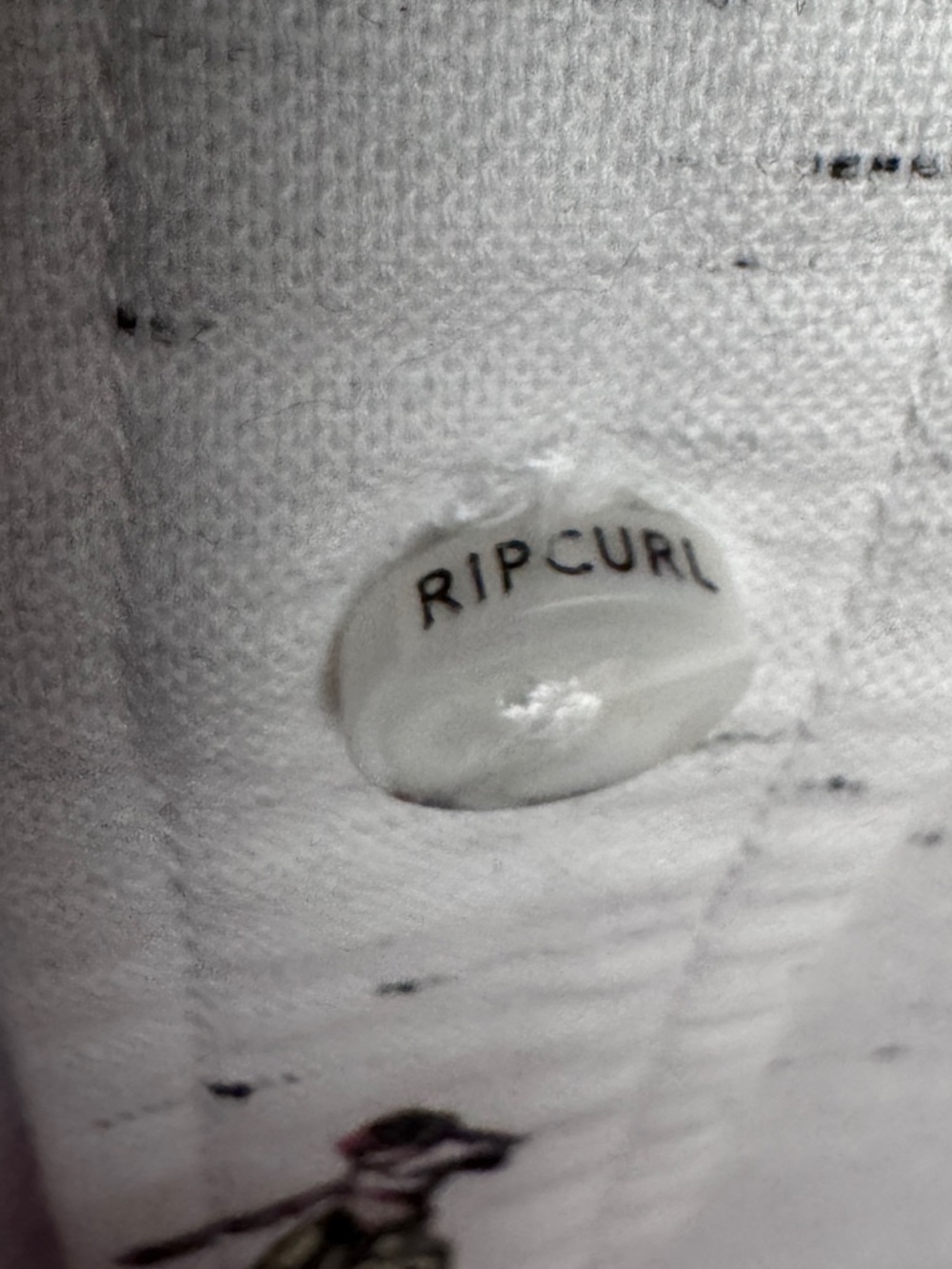 White SS Button-Up Shirt with All-Over Hula Dancer Print by Rip Curl size XL - Picture 7 of 10